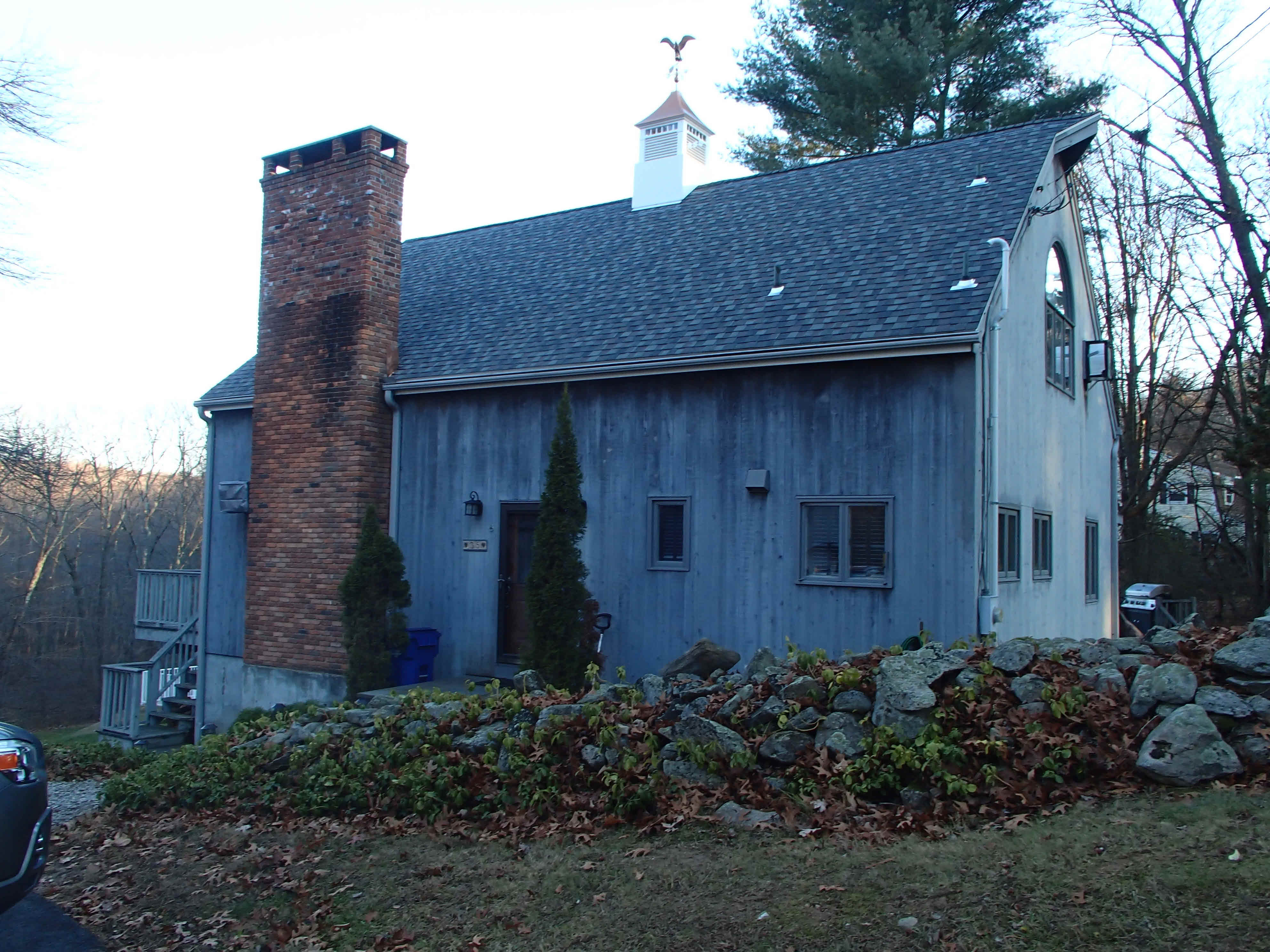 Building photograph for 35 CANFIELD DR